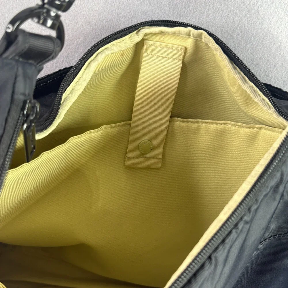 Pacsafe Citysafe 200 G2 Crossbody Bag Black Nylon RFID Safe Anti-Theft Travel - Picture 14 of 15